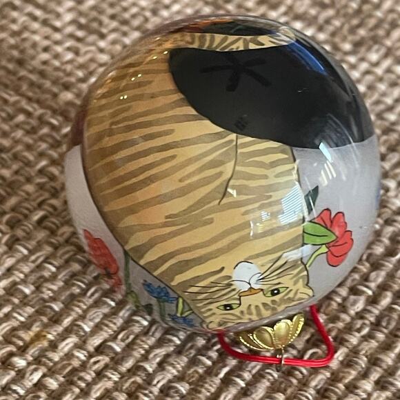 Blown glass Cat Christmas Ornament handpainted reverse art - Picture 4 of 10